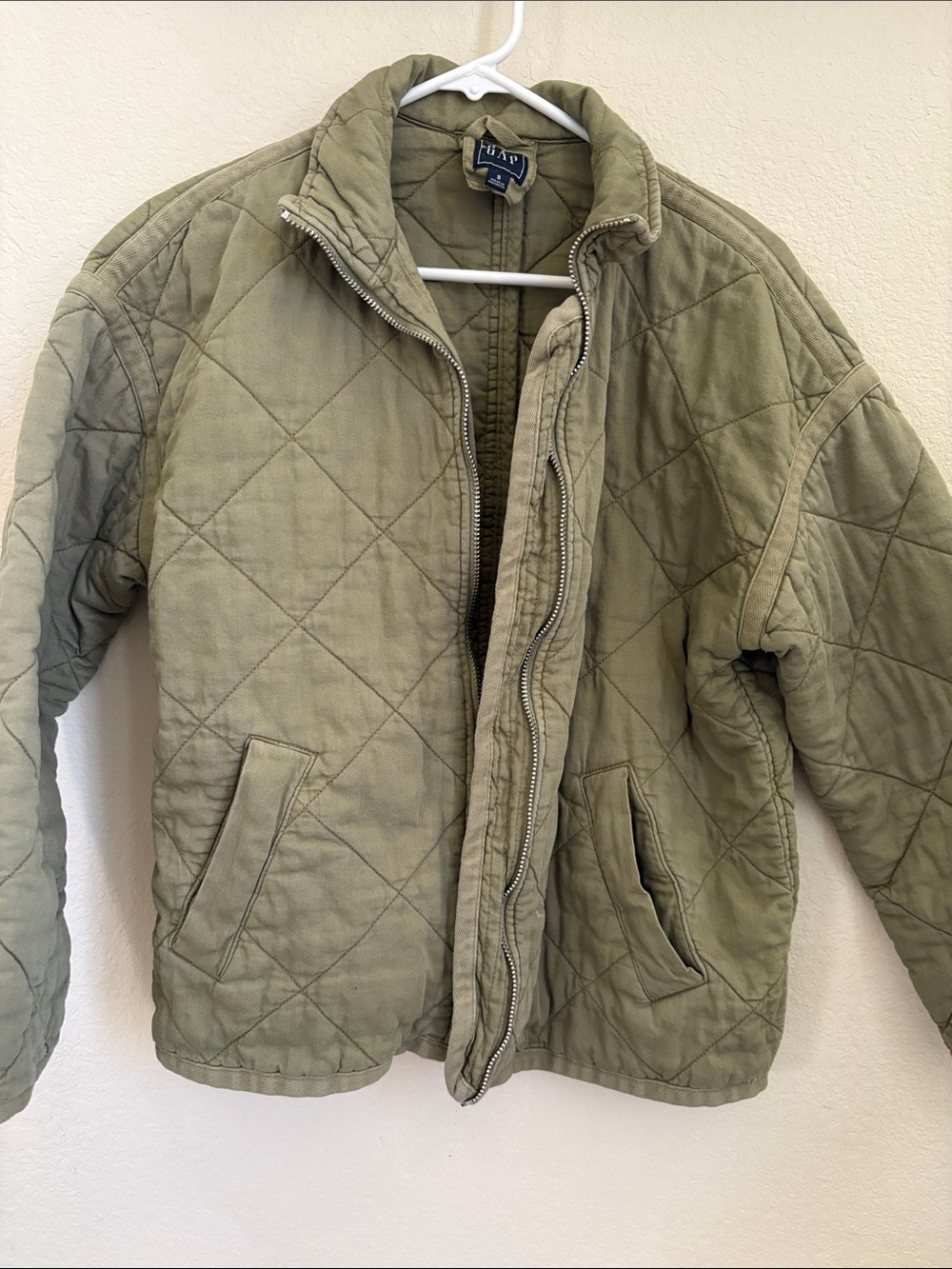 Women’s GAP Small Olive Green Quilted Jacket